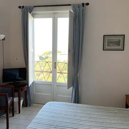 Dania Hotel