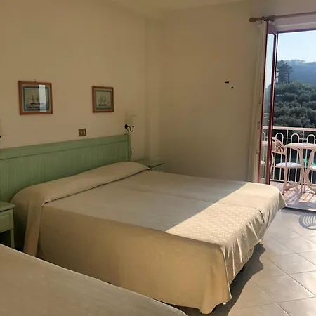 Dania Hotel Sorrento