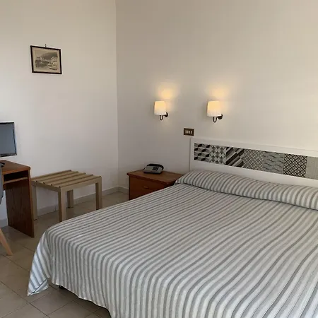 Hotel Dania 3*