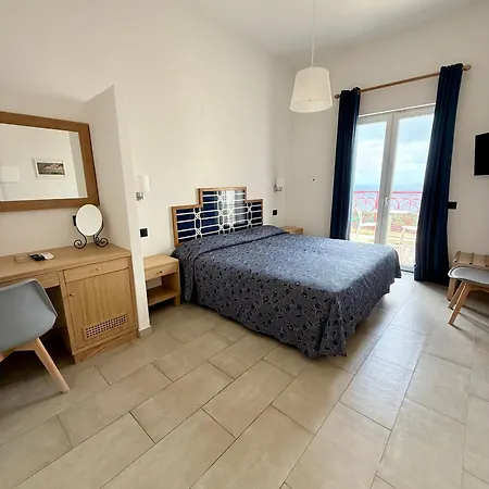 Dania Hotel