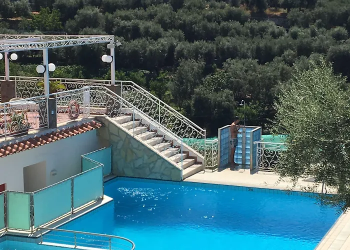 Dania 3* Сорренто