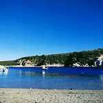Ξενοδοχείο Dania 3*