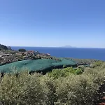 Ξενοδοχείο Dania 3*